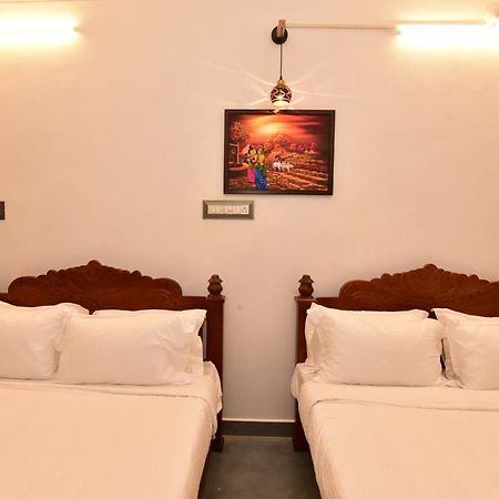 Chez Linda Home Stay Puducherry Buitenkant foto